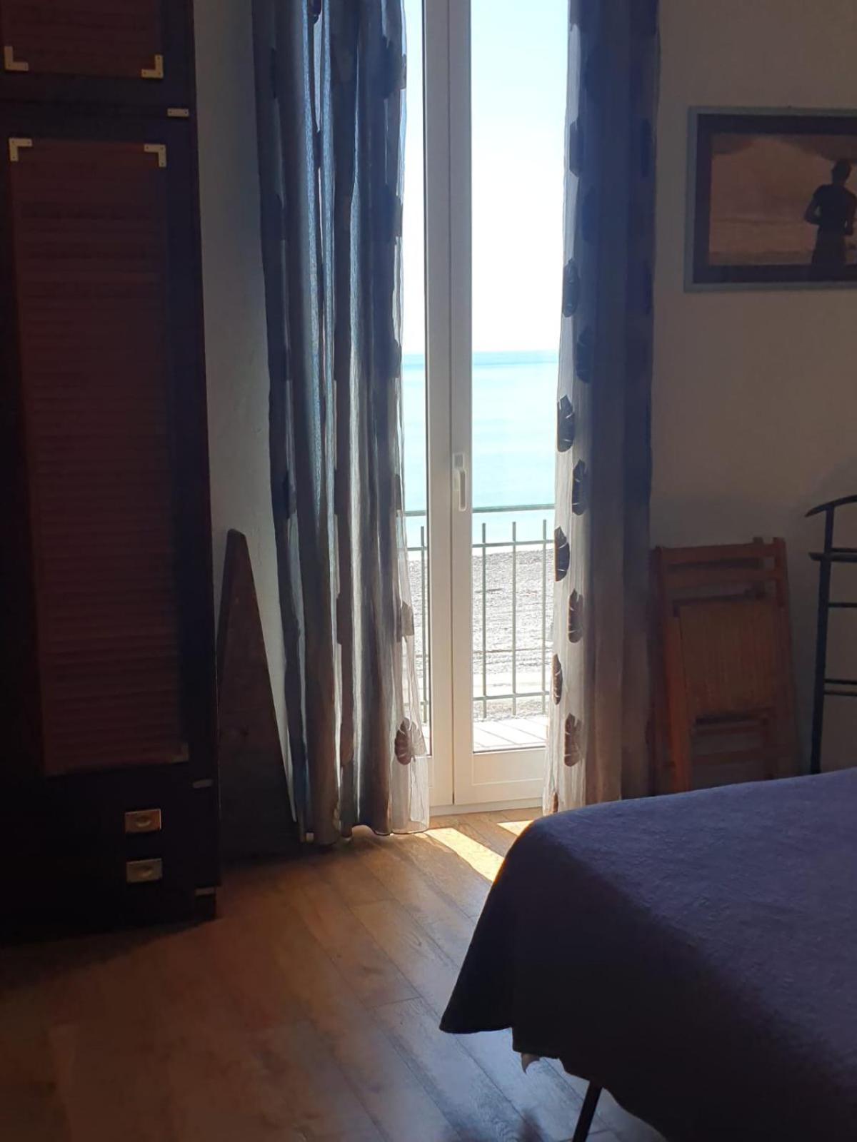 דירות ונטימיגליה La Casa Di Marco מראה חיצוני תמונה